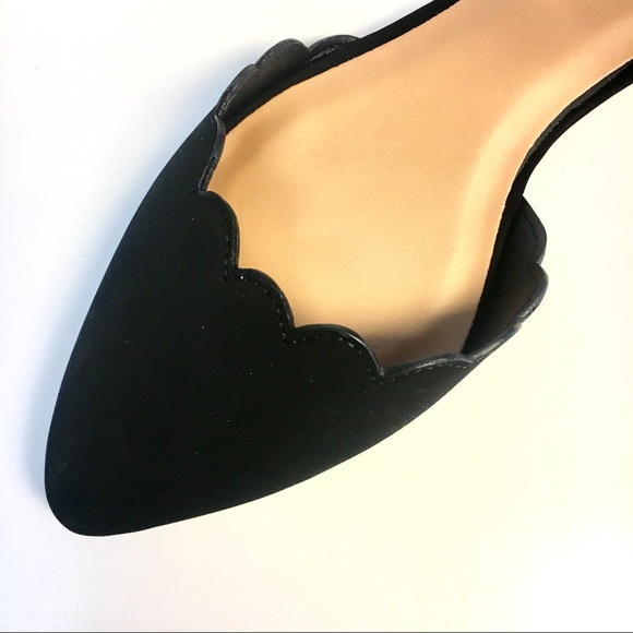 LAST PAIR Scalloped Ankle Strap Flats in Black - Picture 3 of 8